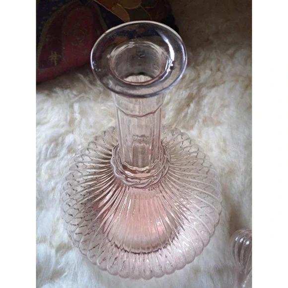 Empoli Pink Genie Bottle Decanter with Stopper - Picture 2 of 10